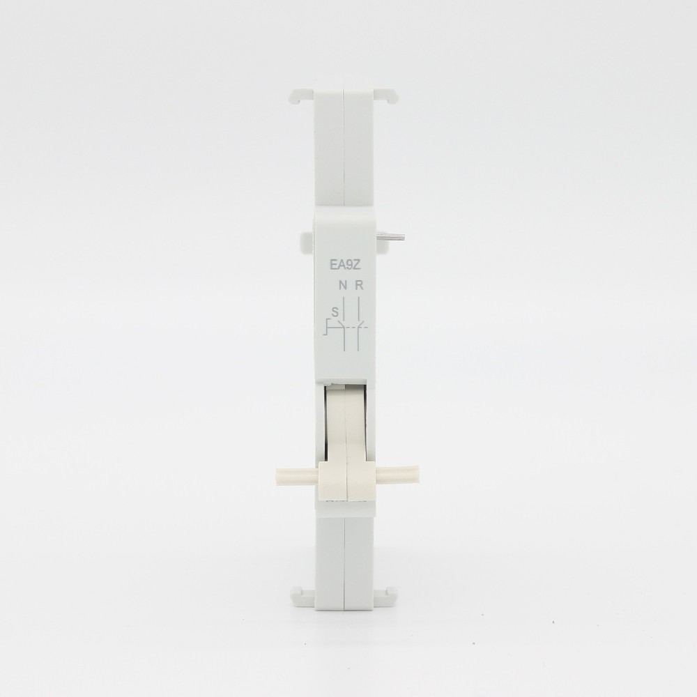EA9Z interlock mechanism
