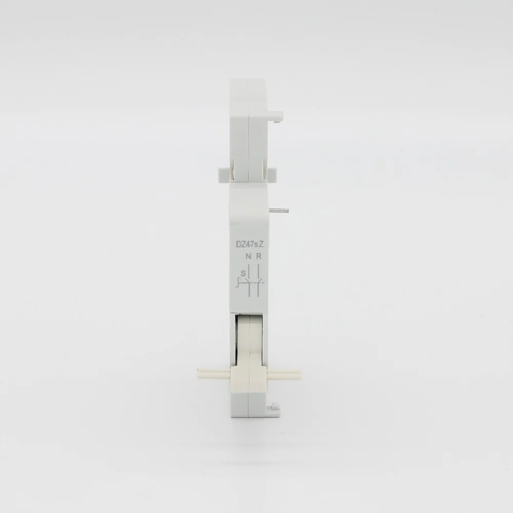 DZ47sZ interlock mechanism